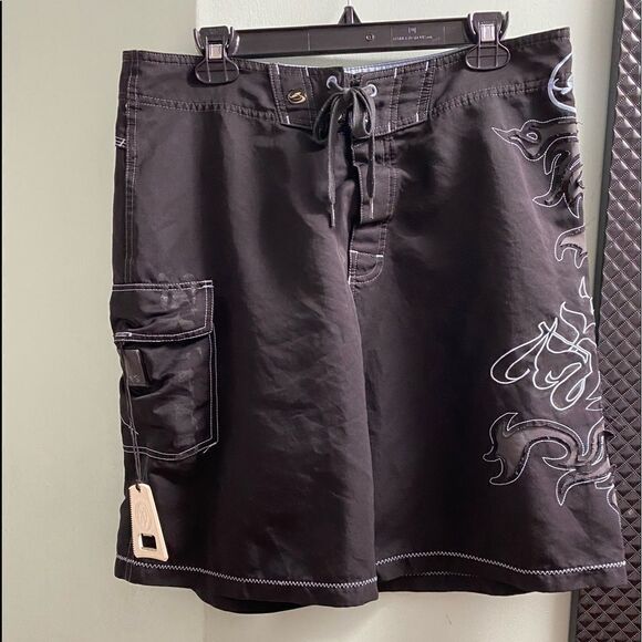 Men’s KIRRA board shorts pockets with CanOpener/ black and blue/size large - Picture 1 of 6